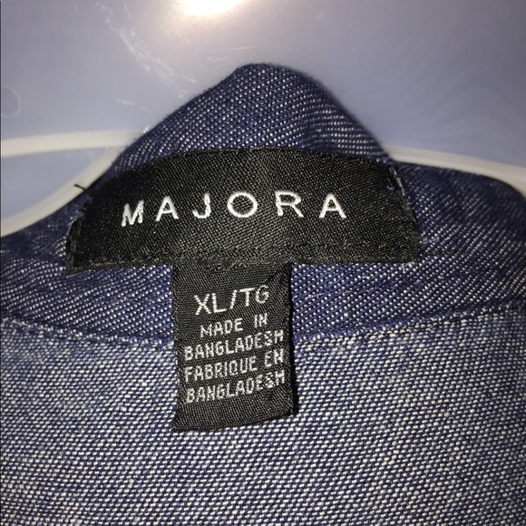 Great Denim Button Down 👕 Shirt! - Picture 6 of 7